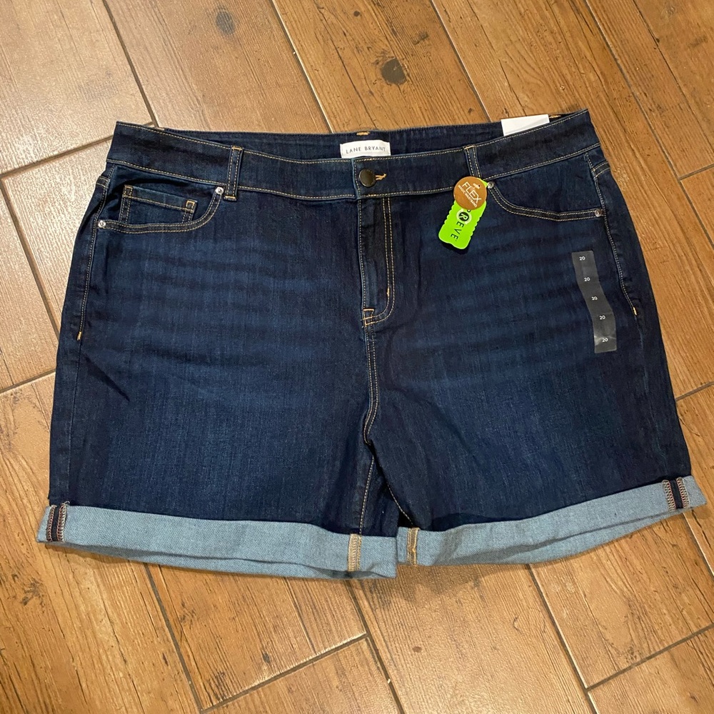 LANE BRYANT size20 Girlfriend Shorts Dark Rinse Mid-Rise Distressed Flex Waist